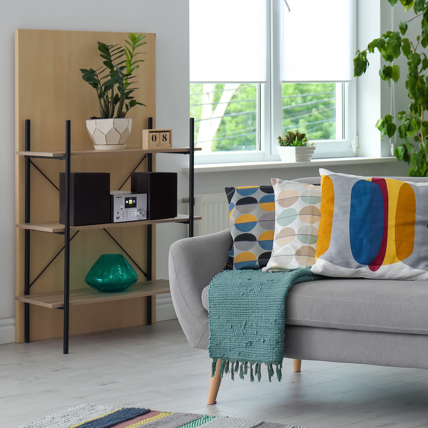 OneConcept Streamo, stereo systém s internetovým rádiom, WLAN, DAB+, FM, CD prehrávač, BT, strieborný